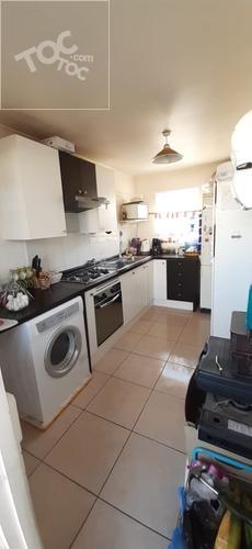 SE VENDE CASA EN AVENIDA CURAUMA SUR