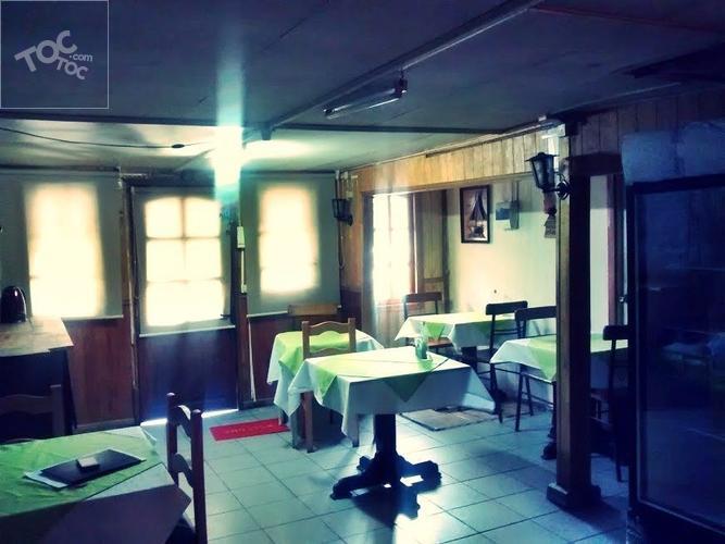CASA Y LOCAL DE COMIDA