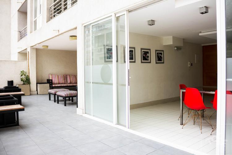 ARRIENDO METRO SANTA LUCIA / SARA DEL CAMPO / CARMEN