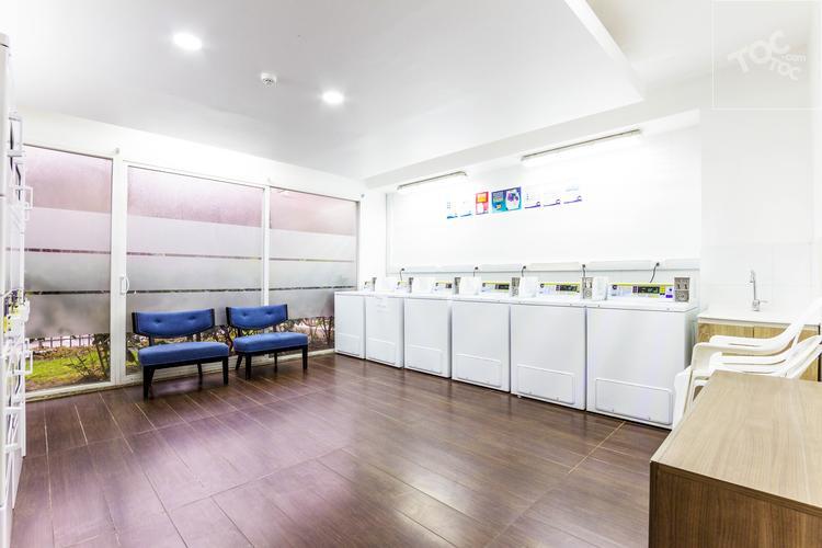 ARRIENDO METRO SANTA LUCIA / SARA DEL CAMPO / CARMEN