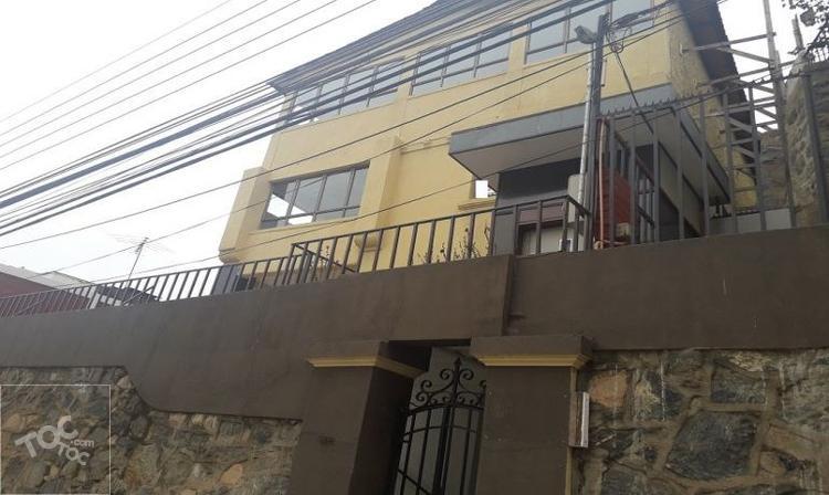 Venta de Edificio Ubicado en Traslaviña. Cod 9673
