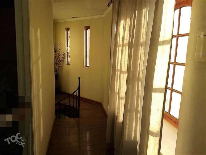 Casa de 2 pisos en Vivaceta