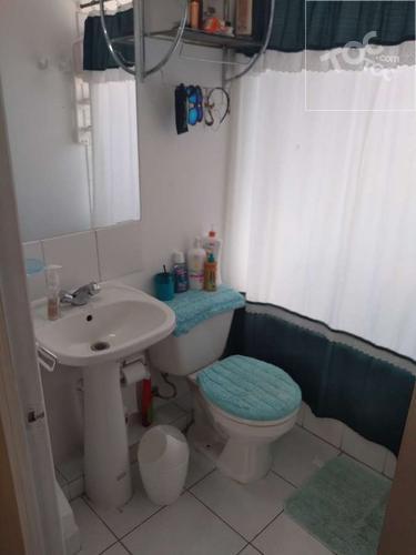 Casa de 2 pisos en Valle Lo Campino