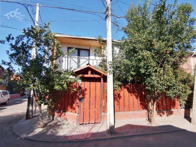 Casa en Villa los Adobes