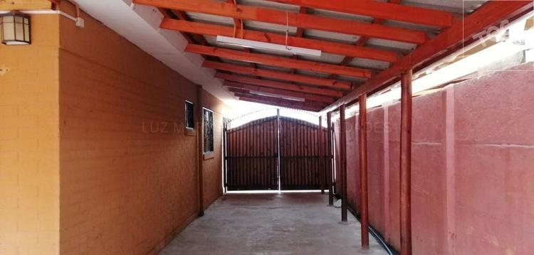 Hermosa, 3 dormitorios, 2 baños y 200 metros de terreno, La Cruz