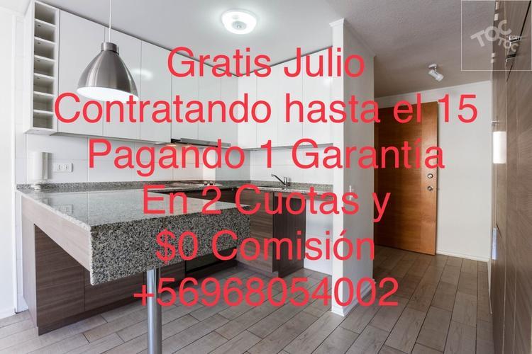 1 Habitación Grande 1 Baño en Suite con Walking Closet Carmen 368 Esquina Santa Isabel