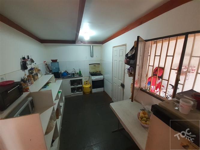 Casa en venta en calle Almirante Riveros