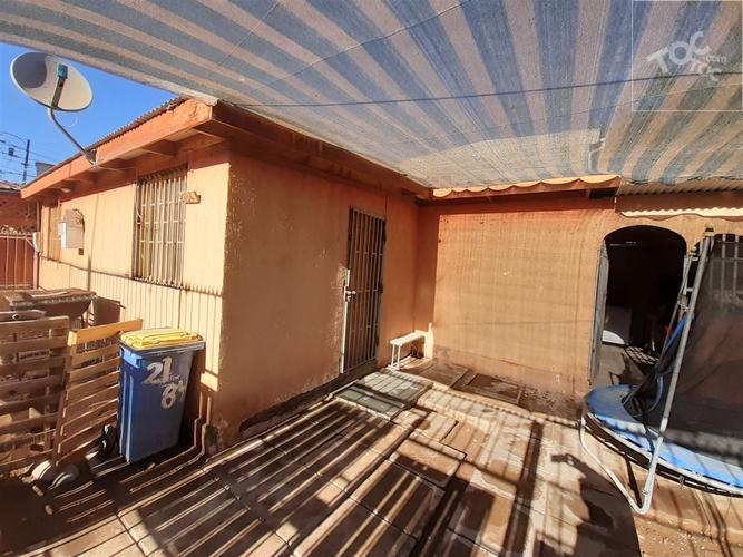 Casa en venta en calle Almirante Riveros