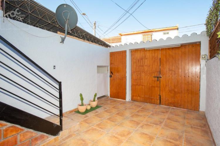 CASA DE TRES PISOS EN VENTA EN CONJUNTO HABITACIONAL SOCOROMA