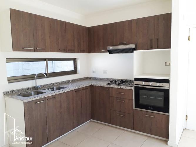 SE VENDE CASA EN CONDOMINIO EN CHIGUAYANTE