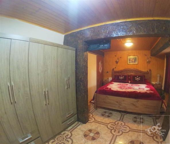 Hermosa casa, con amplio estacionamiento