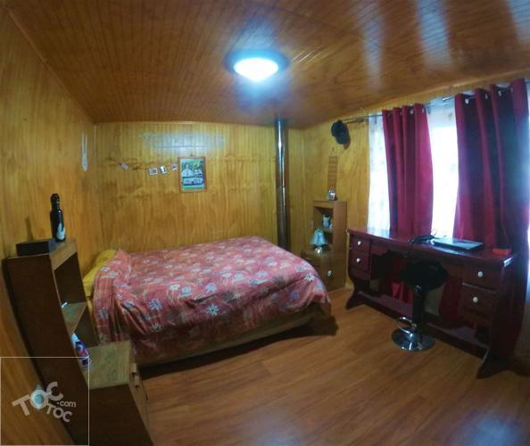 Hermosa casa, con amplio estacionamiento