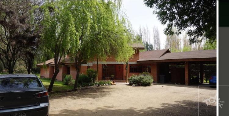 Linda casa de campo, Lampa