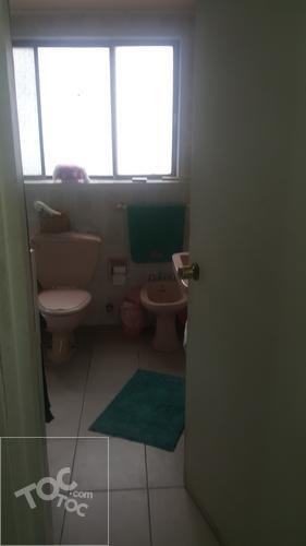 Se vende gran casa en pasaje san luis, viña del mar. Cod. 9387