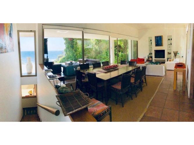 Exquisita, privada y sólida casa en Cachagua