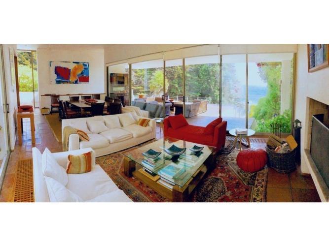 Exquisita, privada y sólida casa en Cachagua
