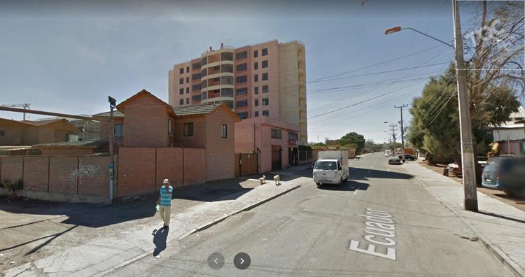 Liquido departamento de 3 dormitorios,2 baños,bodega y estacionamiento 88,78 mt2 en Av. Ecuador Calama, Chile