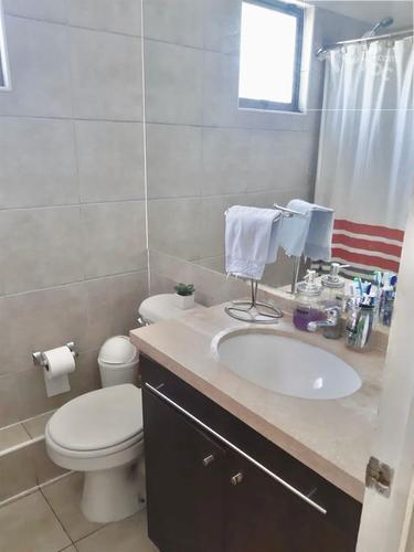 Se vende Casa Jardin Alto 5D 4B