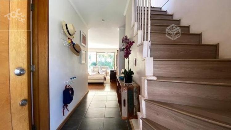 EXCELENTE CASA CON INMEJORABLE UBICACIÓN, EL UMBRAL DE CHICUREO
