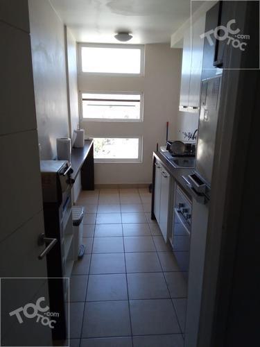 SE VENDE DEPTO TOTALMENTE AMOBLADO EN EDIFICIO VIÑA CLUB