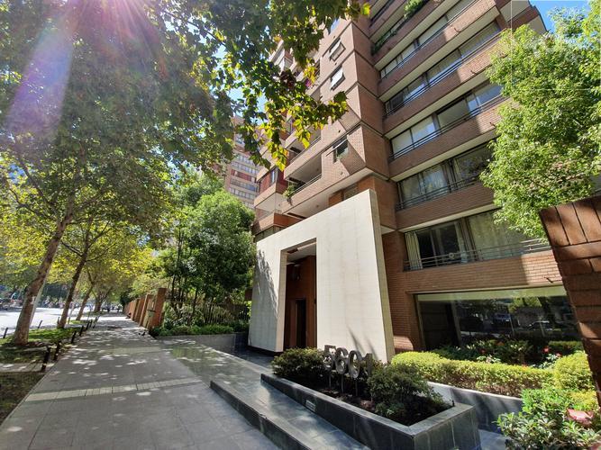 se arrienda dpto en Cerro el Plomo-Los Militares