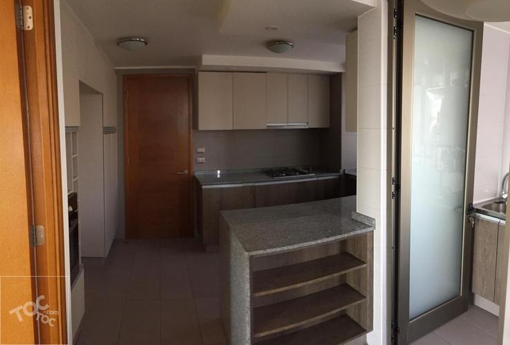 BROKER ARRIENDA 4D+3B+SE+2 EST.+1B