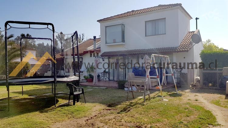 AMPLIA CASA EN CONDOMINIO BORDE LAGUNA CURAUMA