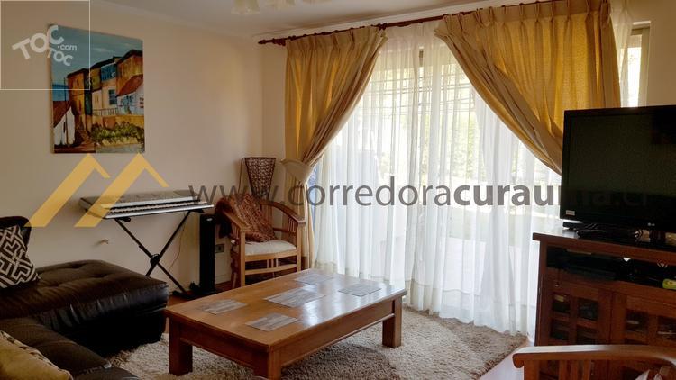 AMPLIA CASA EN CONDOMINIO BORDE LAGUNA CURAUMA