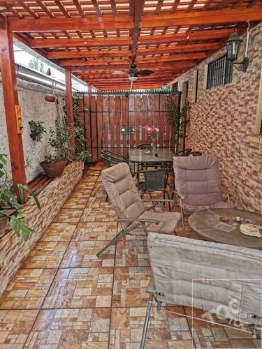 Tannembaun esquina San José