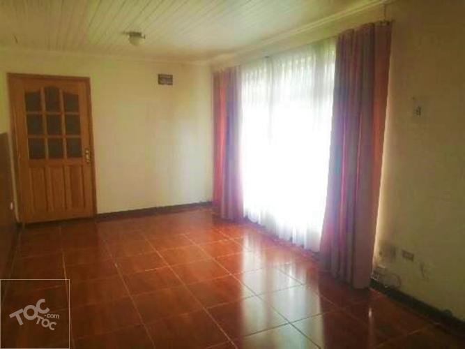 Casa con amplio terreno