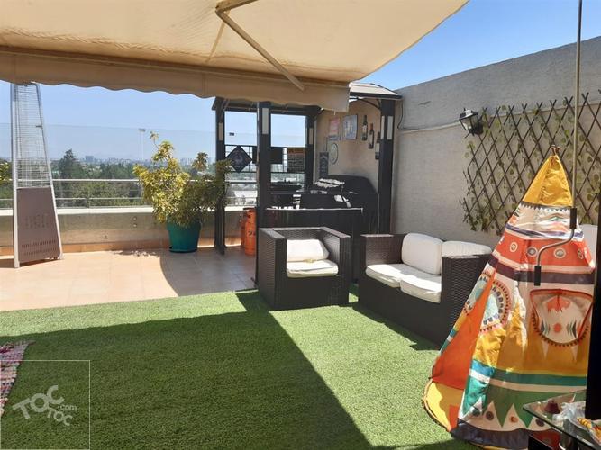 Venta departamento Dúplex ubicado en la comuna de Peñalolén, a pasos de metro Quilín y mall Paseo Quilín