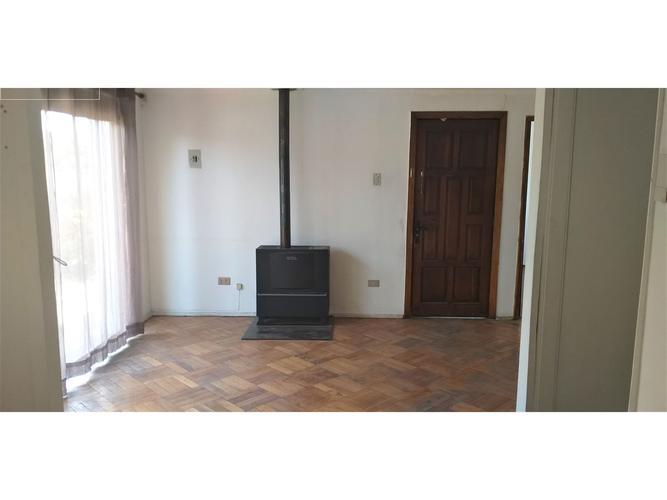 SE VENDE CÓMODA CASA FRENTE AL MALL FLORIDA CENTER