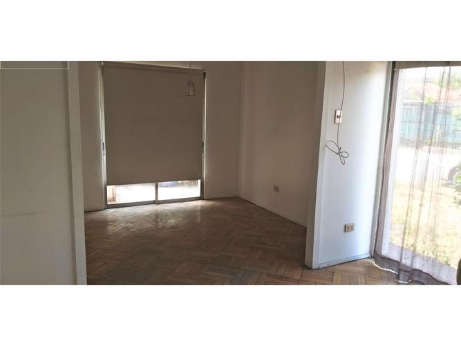 SE VENDE CÓMODA CASA FRENTE AL MALL FLORIDA CENTER