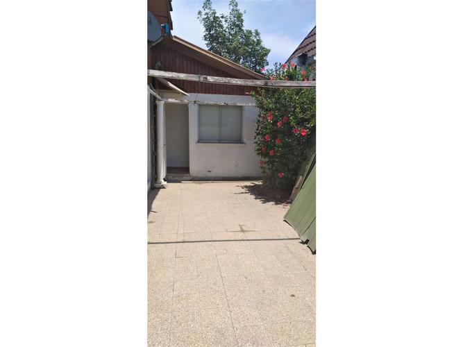 SE VENDE CÓMODA CASA FRENTE AL MALL FLORIDA CENTER