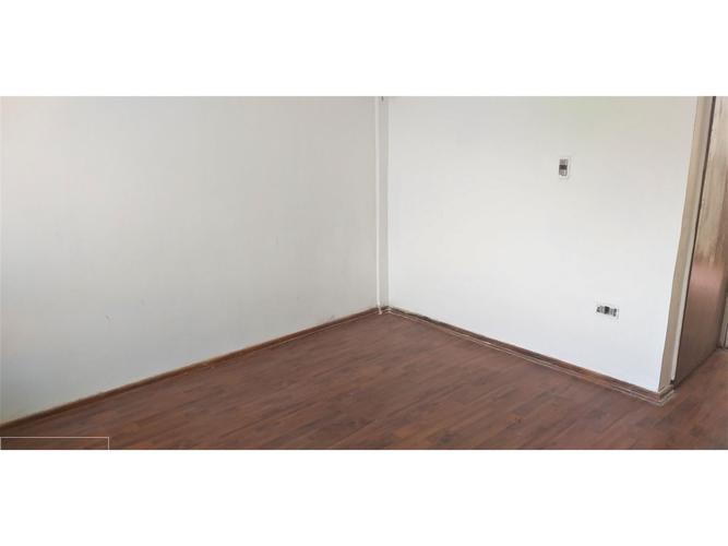 SE VENDE CÓMODA CASA FRENTE AL MALL FLORIDA CENTER