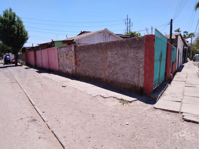 Casa/Terreno La Africana - C.Navia
