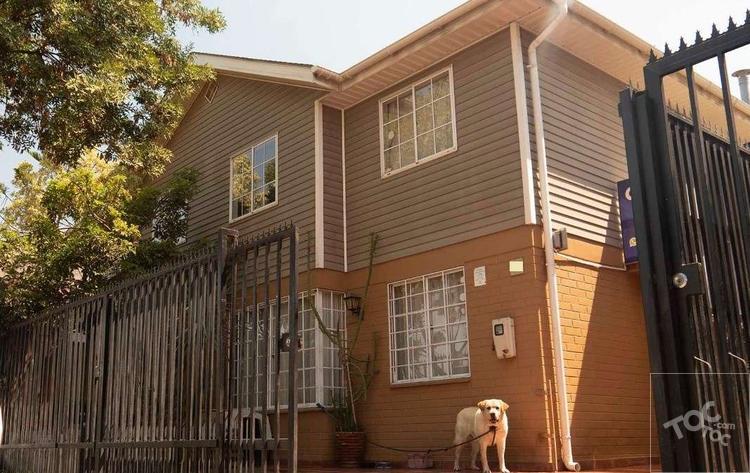 Casa de 2 pisos en Ciudad del Sol