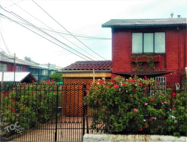Casa en Villa Humberto Díaz