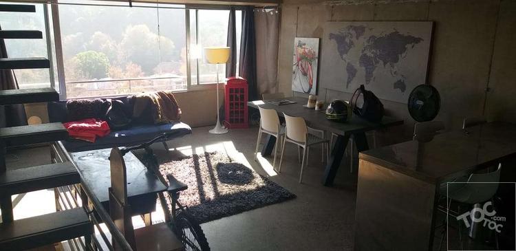 Departamento tipo loft de 3 pisos