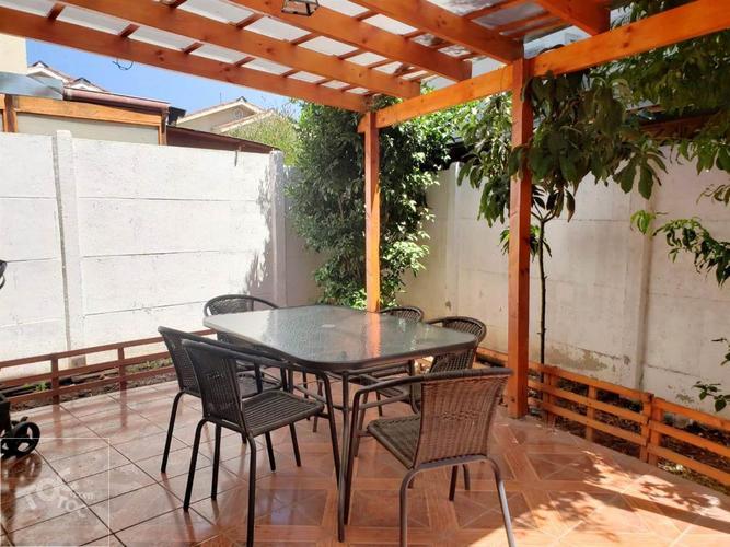 Casa Huechuraba Condominio Lombardia (Berta Correa)