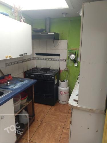 CASA ESQUINA CON LOCAL COMERCIAL