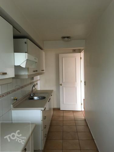 arriendo luminoso departamento