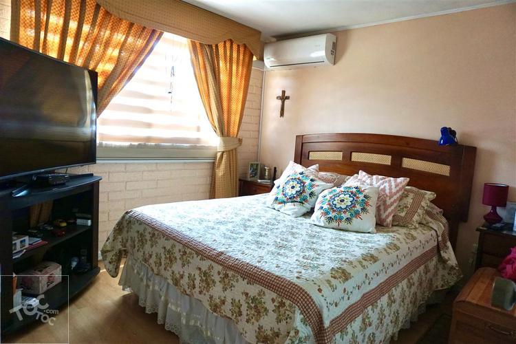 MAP - Se vende hermosa y amplia Casa en Estacion Central -