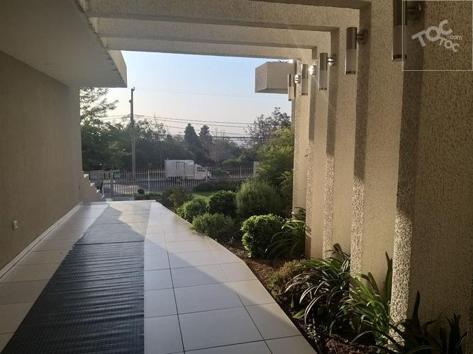 Las Pircas // Colegio Highlands