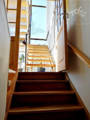 Hermosa Casa de 3 Pisos y Jardin, Ñuñoa