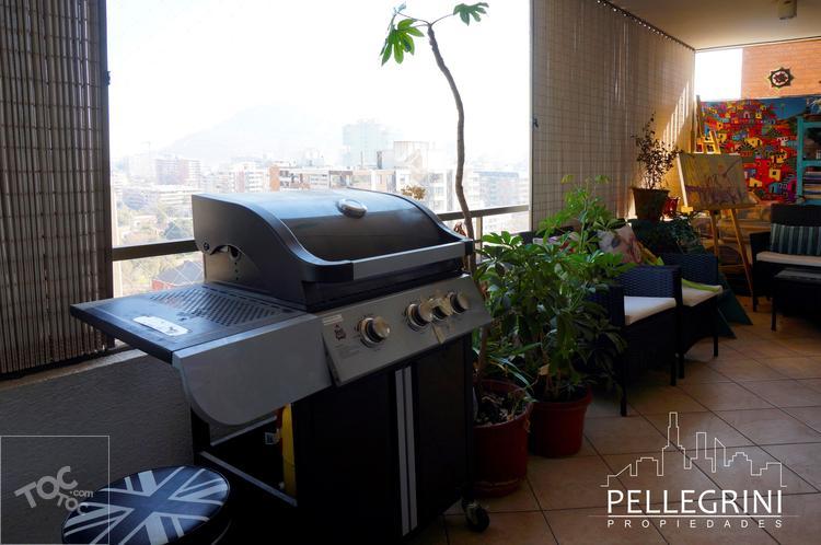 Marchant Pereira 2 dormitorios 2 baños gran terraza 76m2 vista despejada