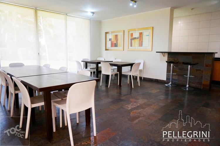Marchant Pereira 2 dormitorios 2 baños gran terraza 76m2 vista despejada