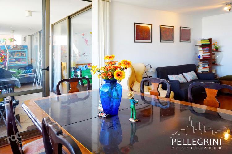 Marchant Pereira 2 dormitorios 2 baños gran terraza 76m2 vista despejada