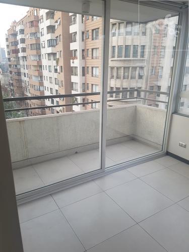 Ampio depto 42 mt2, ; Marin/ Lira, Metro UC