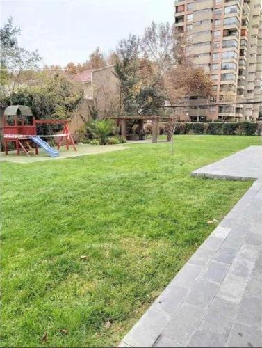 SE ARRIENDA DEPTO 2 DORMITORIOS GRANDES METRO MONSEÑOR EIZAGUIRRE